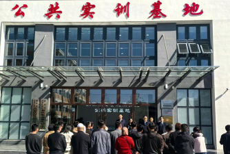 建平县太平庄镇丽娜培训中心阅读区