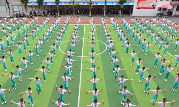 兴宁市第二小学阅读区