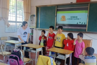 永定县岐岭乡中心小学阅读区