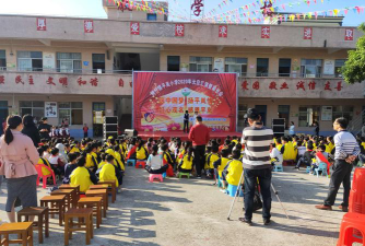 福兴镇大塘小学阅读区