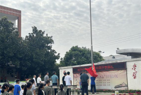 罗江县略坪初级中学校阅读区