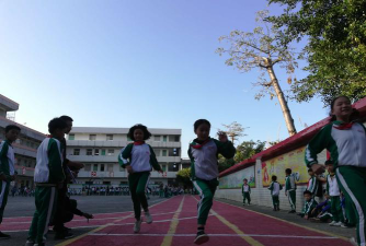 海丰县公平镇第四小学阅读区