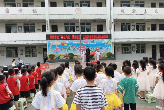 三台县古井镇心妙初中阅读区