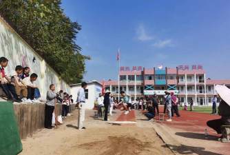 同江市青河乡秀山中学阅读区