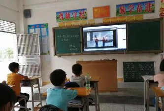 信宜市思贺镇大坪小学(松木坑分校)阅读区