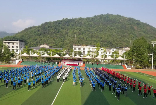 平武县大印镇初级中学校阅读区