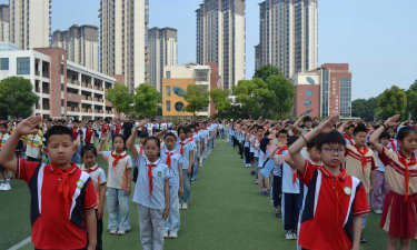 合肥市淝河小学阅读区