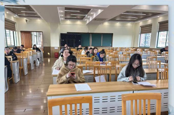 新寺学校阅读区