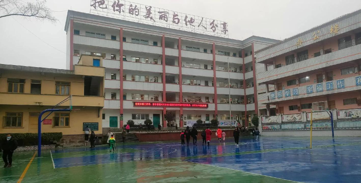 寿昌镇陈家小学阅读区