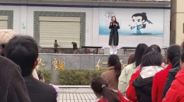 河田镇岳溪小学阅读区