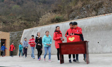 广元市朝天区曾家初级中学阅读区