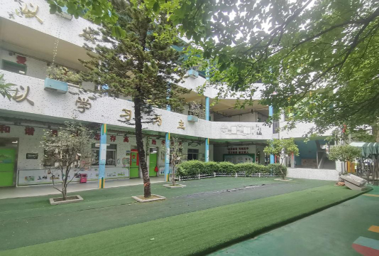 东海清光小学阅读区