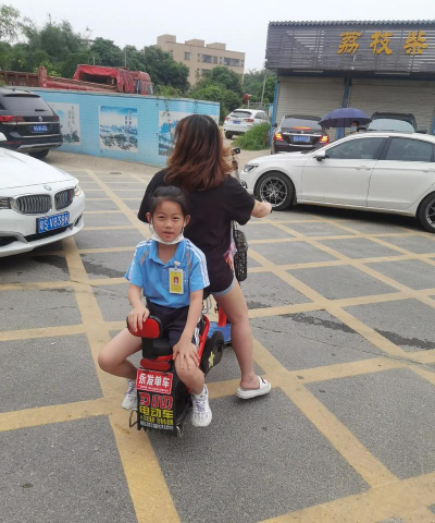 碣石镇金园小学阅读区