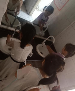 和盛完小幼儿园阅读区