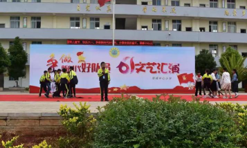 翠峰中心小学阅读区