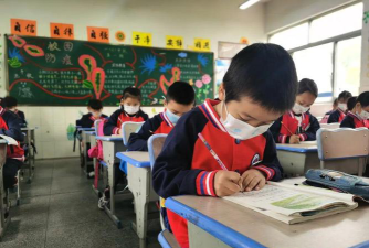 慈溪市长河镇蓝天小学阅读区