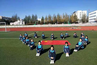 绥棱县四海店镇中学阅读区