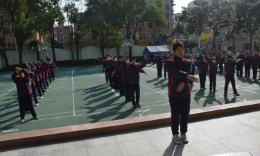 上海杨浦风帆初职校阅读区