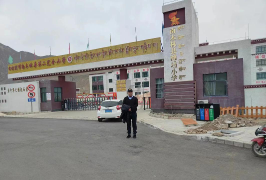 南木林县一中阅读区