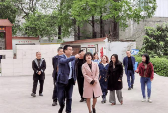 仁寿县观寺乡初级中学阅读区