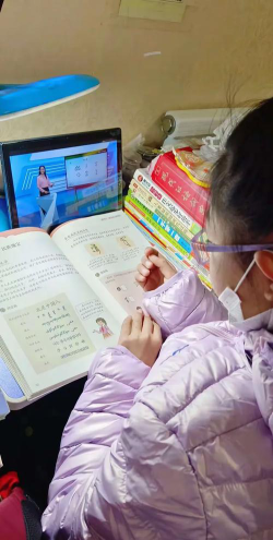 义合镇中心小学阅读区