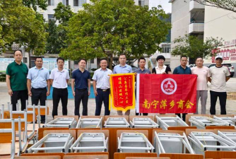 广西南宁马山县永州镇州圩初中阅读区