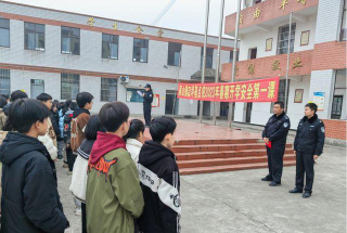 屏山县新发乡缸坪基点校阅读区