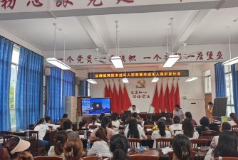 龙陵县勐糯镇中心小学阅读区