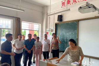 五华县转水镇维龙教学点阅读区