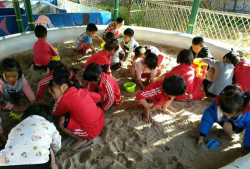 盈江县铜壁关乡幼儿园阅读区