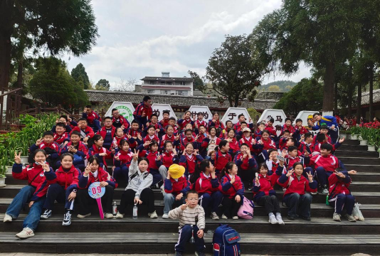 春城镇新云小学阅读区