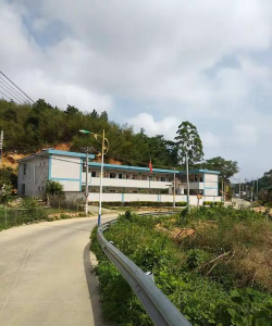 五华县龙村镇杜坑教学点阅读区