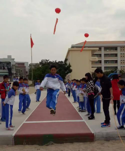 汕尾市城区东涌镇中心小学阅读区