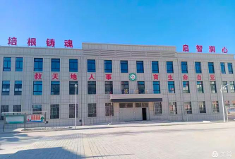 宁县盘克初中阅读区