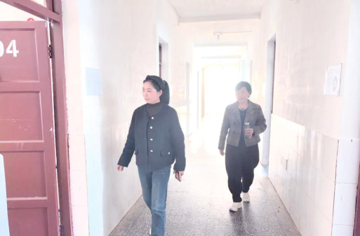镇雄县场坝镇场坝小学阅读区
