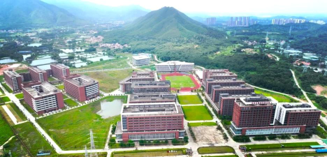 广州华商学院阅读区