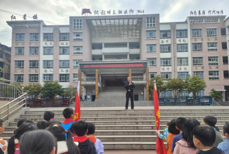 威信县扎西镇桂花小学阅读区