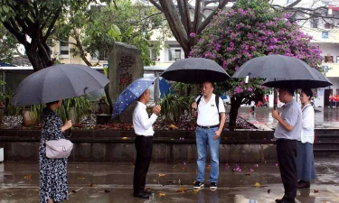 梁河县九保中学阅读区