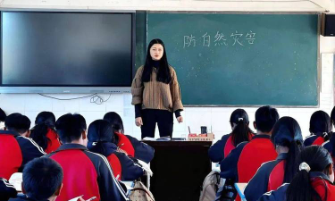 昔马中学阅读区