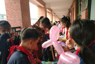 阳山县第一小学阅读区