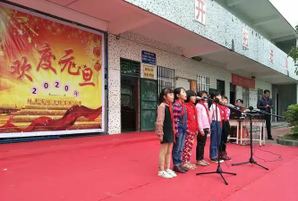 陆丰市陂洋镇莲花小学阅读区