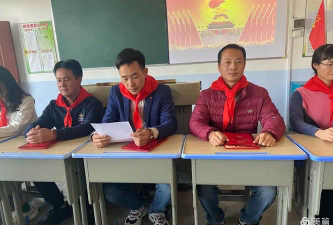 陆丰市湖东镇霞埔小学阅读区