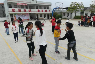 陆丰市内湖镇头陂小学阅读区