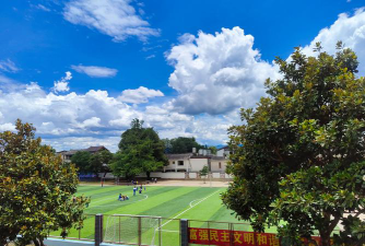 丽江市古城区束河办事处束河完小阅读区