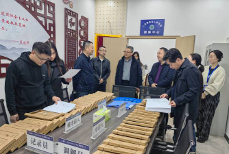 江油市龙凤镇计生协会阅读区