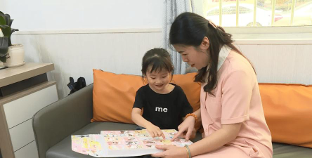 龙川县北大幼教育苗幼儿园阅读区