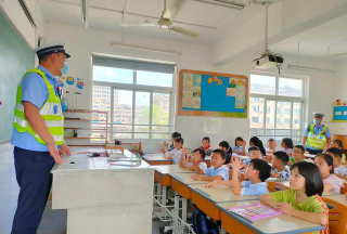 箬横镇镇北小学阅读区