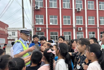 新店镇中心小学阅读区