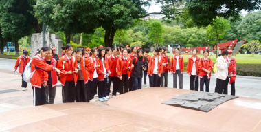 覃塘区东龙镇第三初级中学阅读区