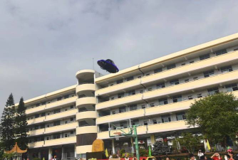 东莞市莞城实验小学阅读区